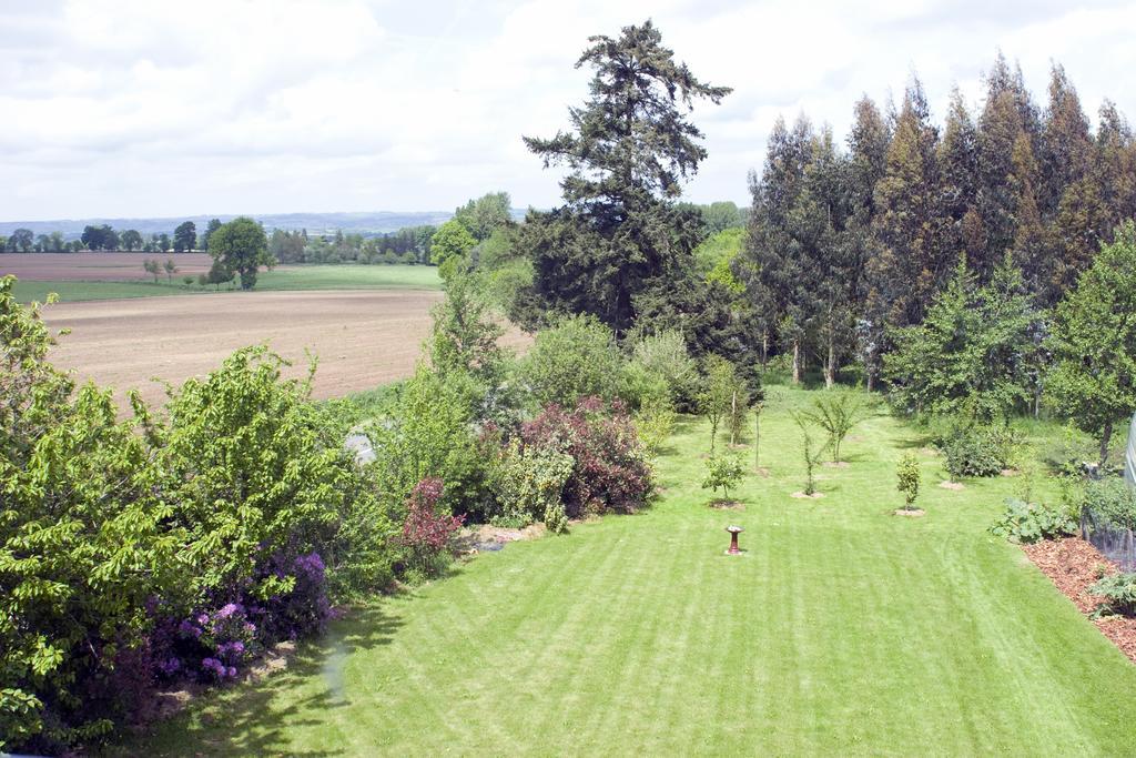 La Nesliere Chambres D'Hotes Bio Saint-Symphorien-des-Monts Eksteriør billede